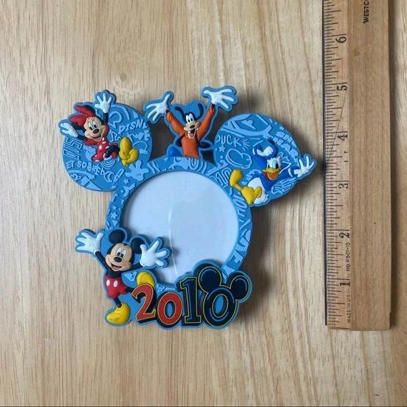 Disney 2010 Magnetic Picture Frame - Picture 5 of 5